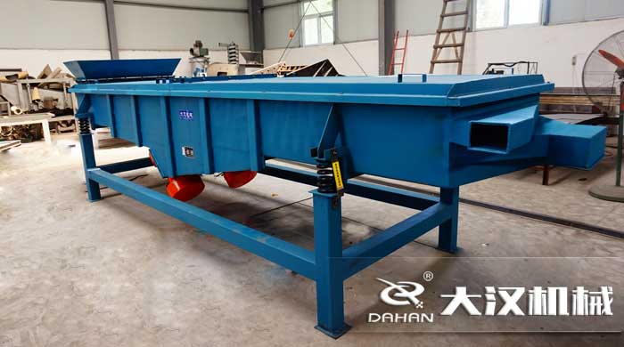 石英砂篩選機(jī)直線振動(dòng)篩 石英砂篩選機(jī)直線振動(dòng)篩